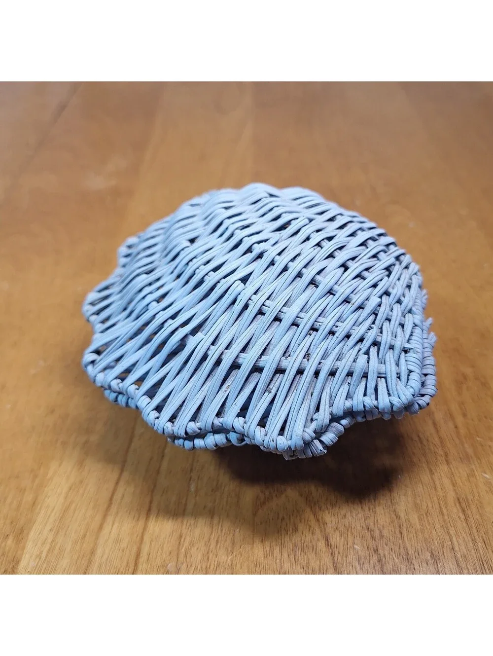 VTG Rattan Clam Shell Basket Coastal Boho Wicker Decor Light Blue 4.5